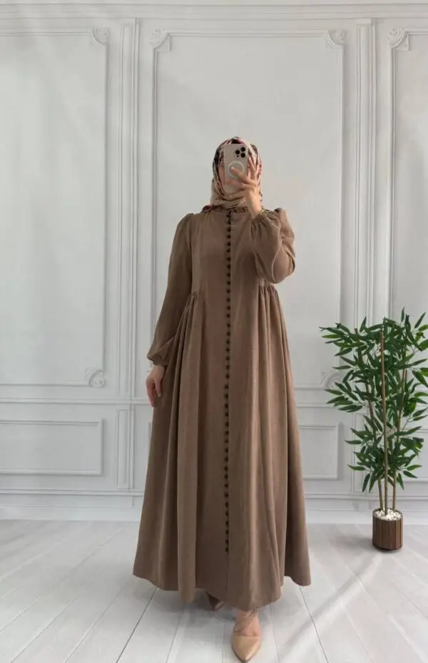 جلباب شانيلا بتصميم مميز وعصري