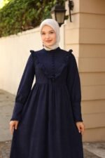 فستان ستار شمواه بثنية V على الصدر