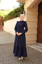 فستان ستار شمواه بثنية V على الصدر