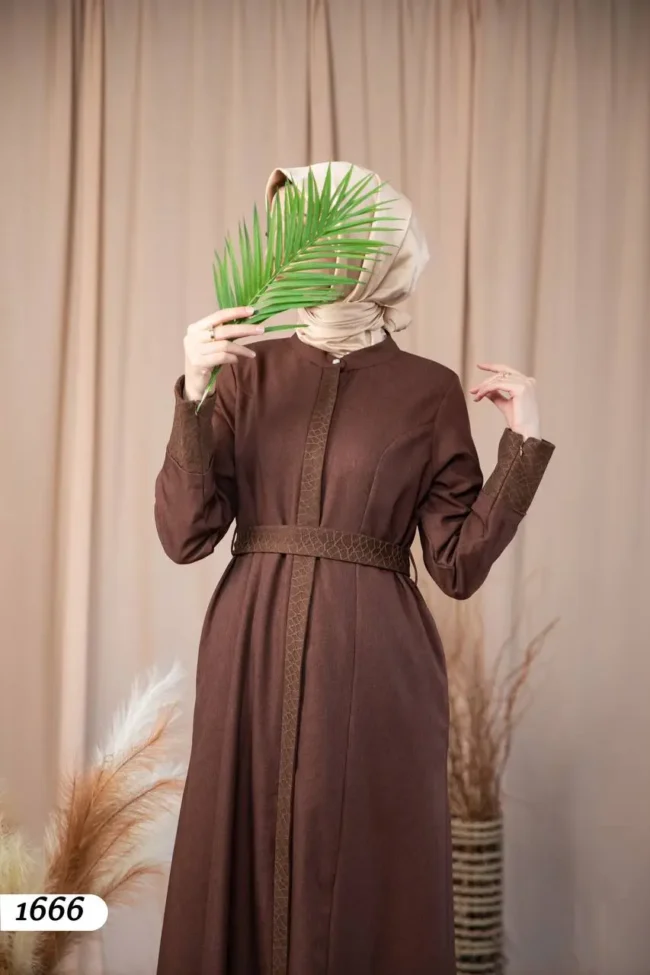 فستان يونفيكت بتطريز وسطي وسحاب بالكم