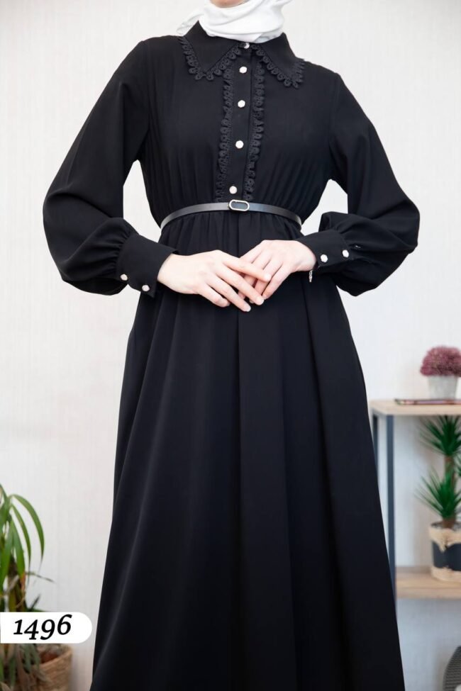 فستان مدينه بقبة مطرزة بشكل جميل