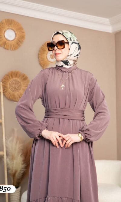 فستان استرا فضفاض بتصميم خراافي