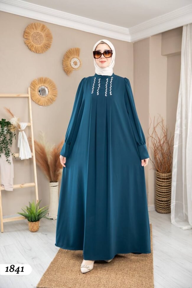 عباية مدينه ايبيك صيفية مطرزة بالكريستال