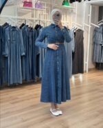 جلباب جينز بأزرار على كامل الطول