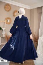 فستان استرا بتطريزات مُلفتة