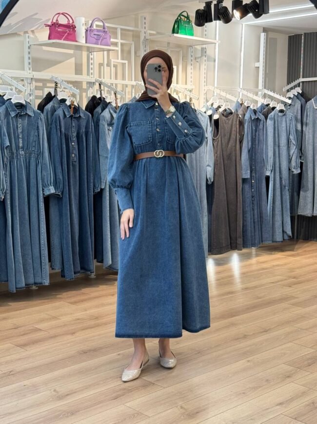 فستان جينز بجيوب على الصدر