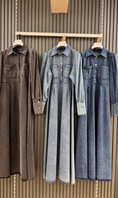 فستان جينز بجيوب على الصدر