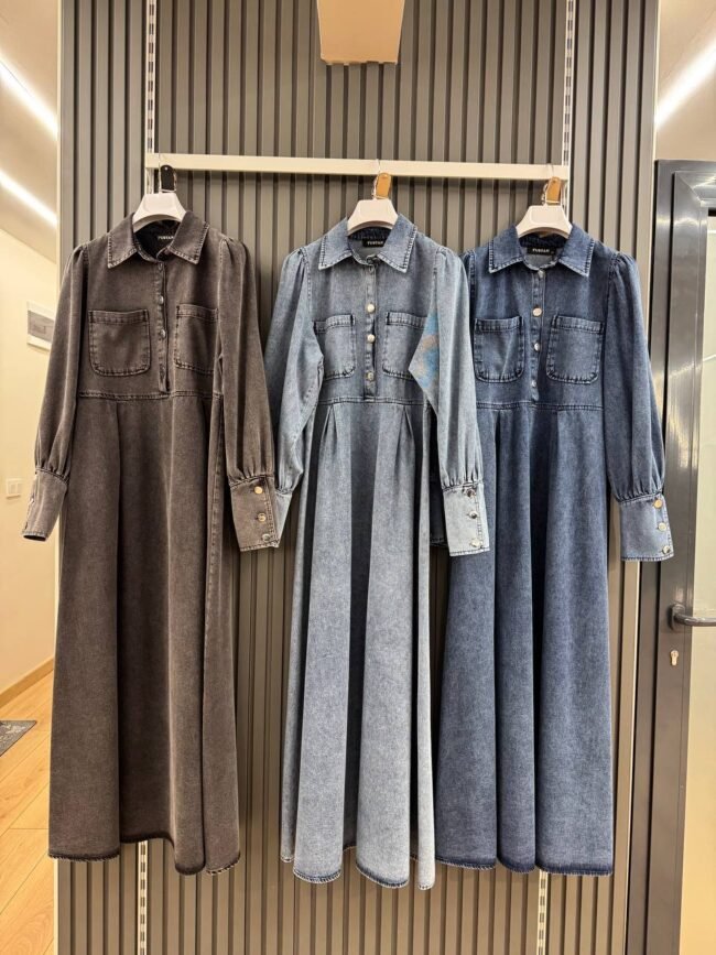 فستان جينز بجيوب على الصدر