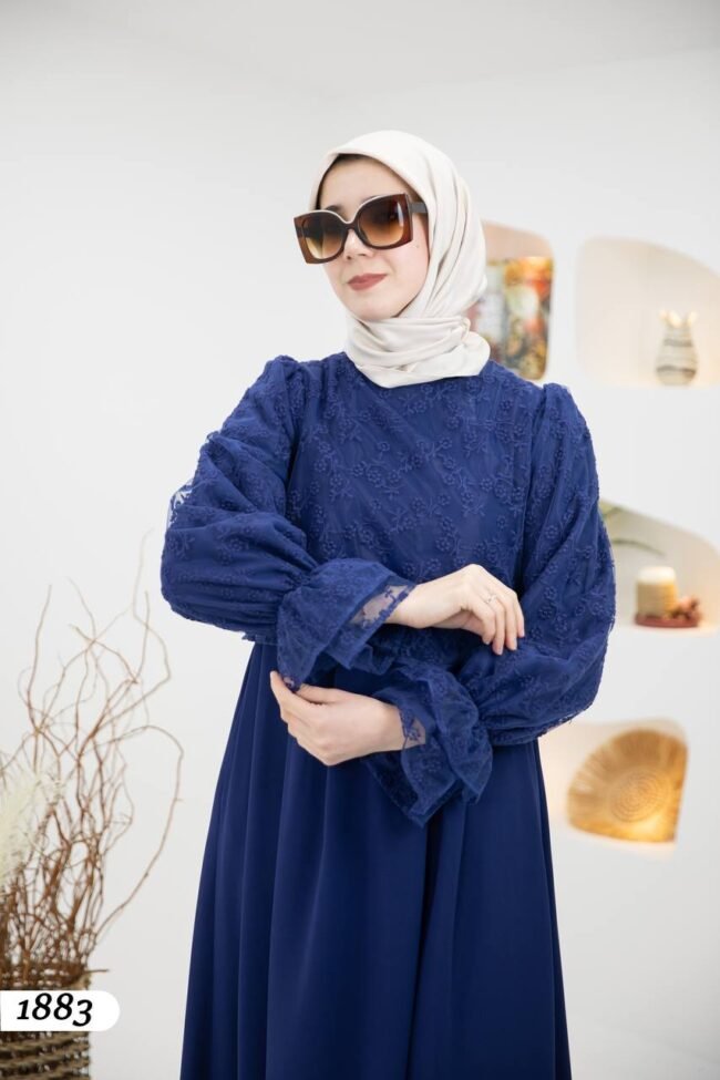 فستان صيفي كريب ودانتيل