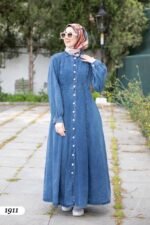 جلباب جينز بأزرار فضية على كامل الطول