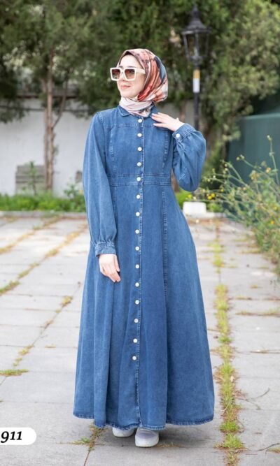 جلباب جينز بأزرار فضية على كامل الطول