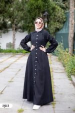 جلباب جينز بأزرار فضية على كامل الطول