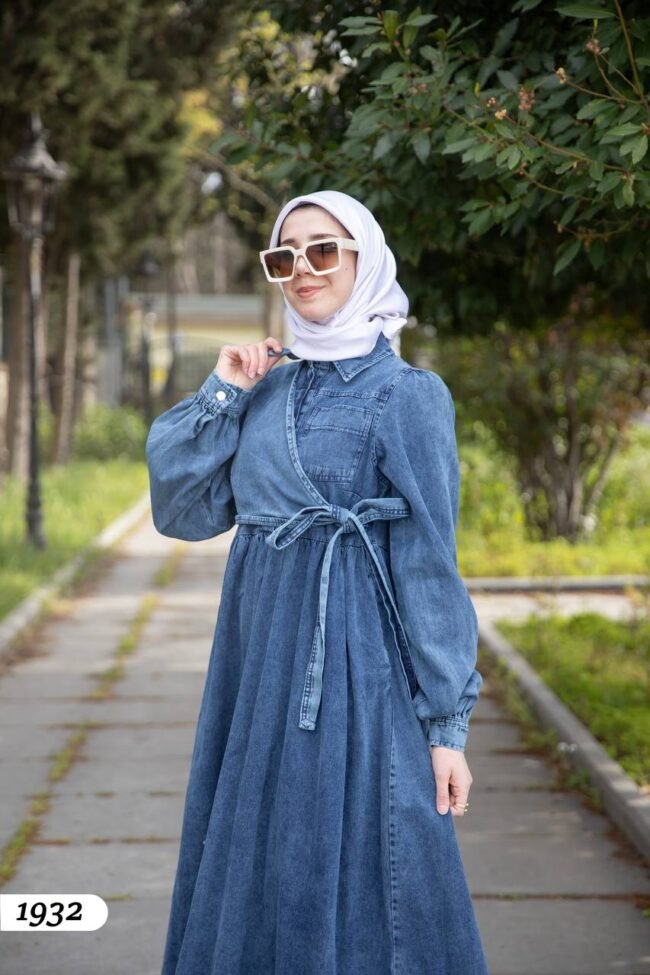 فستان جينز بطول كامل ورباط جانبي