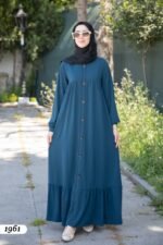 فستان مدينة ايبيك بأزرار على كامل الطول