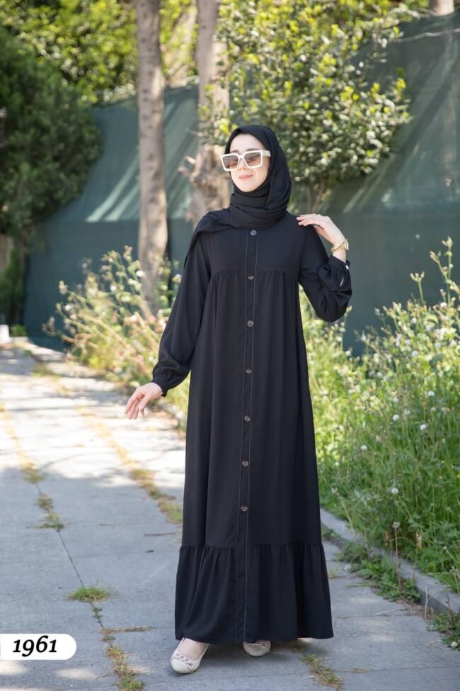 فستان مدينة ايبيك بأزرار على كامل الطول