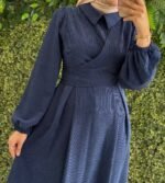 فستان شانيلا بثنيات على ورباط الخصر