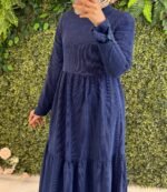 فستان شانيلا بأكمام مطرزة