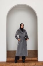 جاكيت فرو شتوي بألوان دافئة