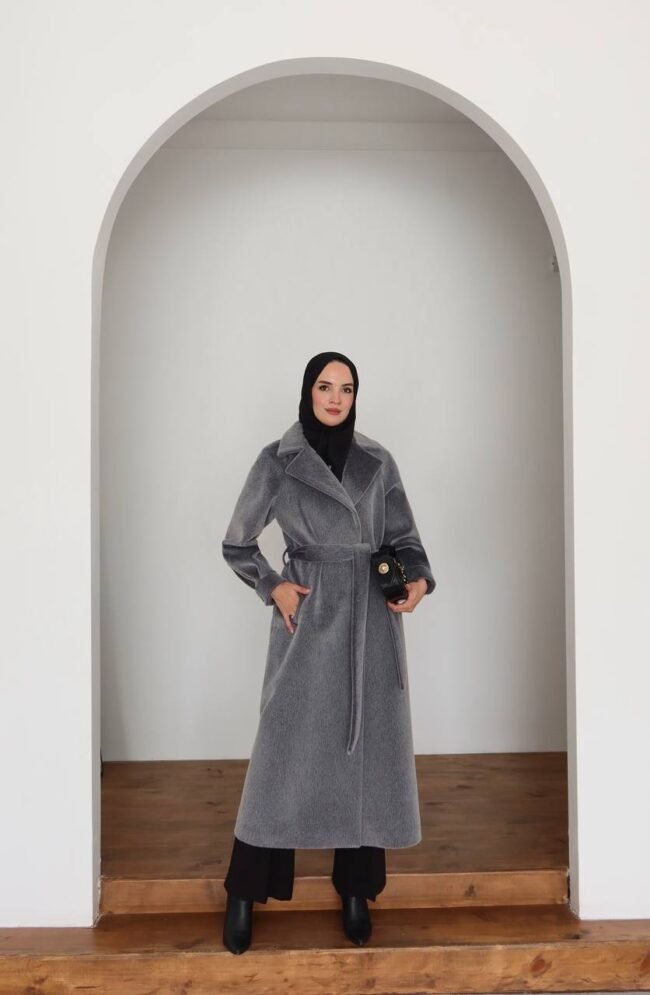 جاكيت فرو شتوي بألوان دافئة