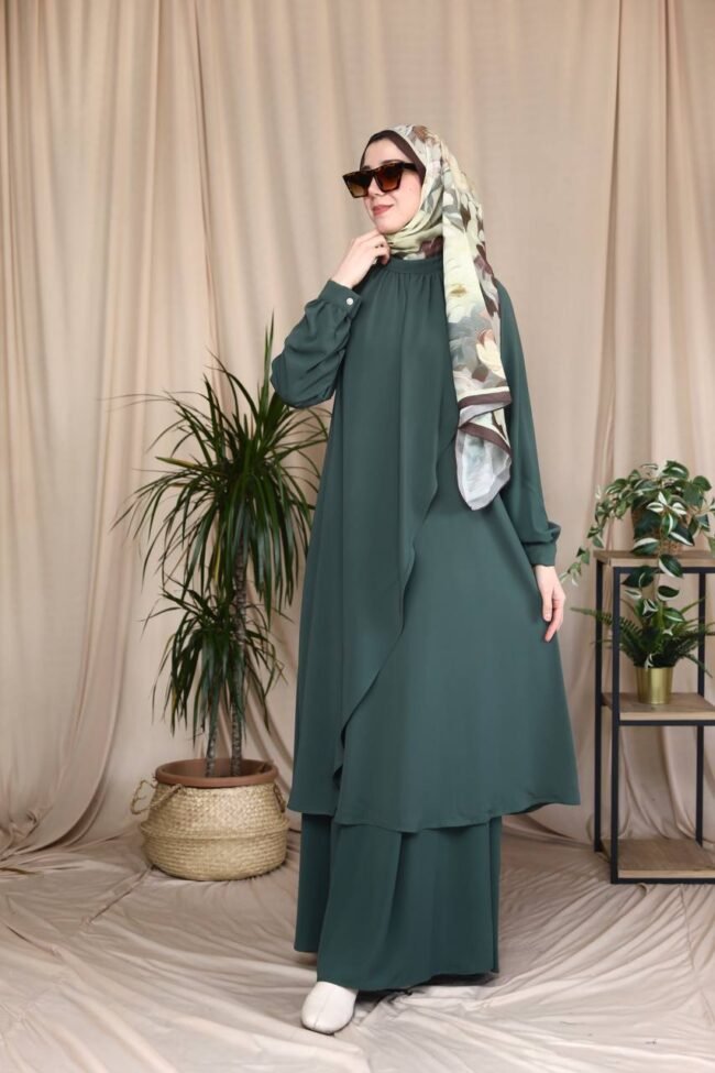 طقم مدينه قطعتين قميص وتنورة