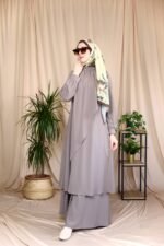 طقم مدينه قطعتين قميص وتنورة