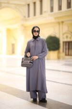 طقم ايروبين صيفي بقميص طويل مع سحاب