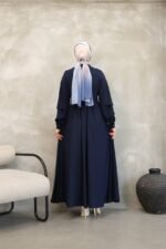 فستان مدينه صيفي بثنيات في اليدين