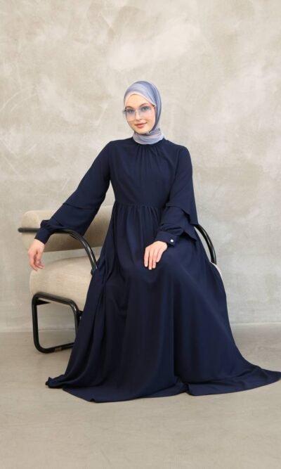 فستان مدينه صيفي بثنيات في اليدين