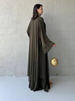 طقم عباية شيفون وفستان مع شالة💯