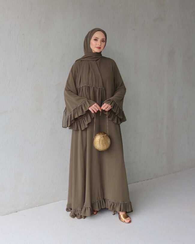 عباية شيفون طبقتين بتصميم جديد كلياً❤️