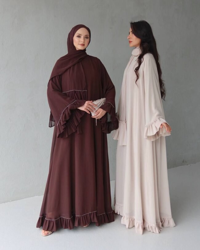 عباية شيفون طبقتين بتصميم جديد كلياً❤️