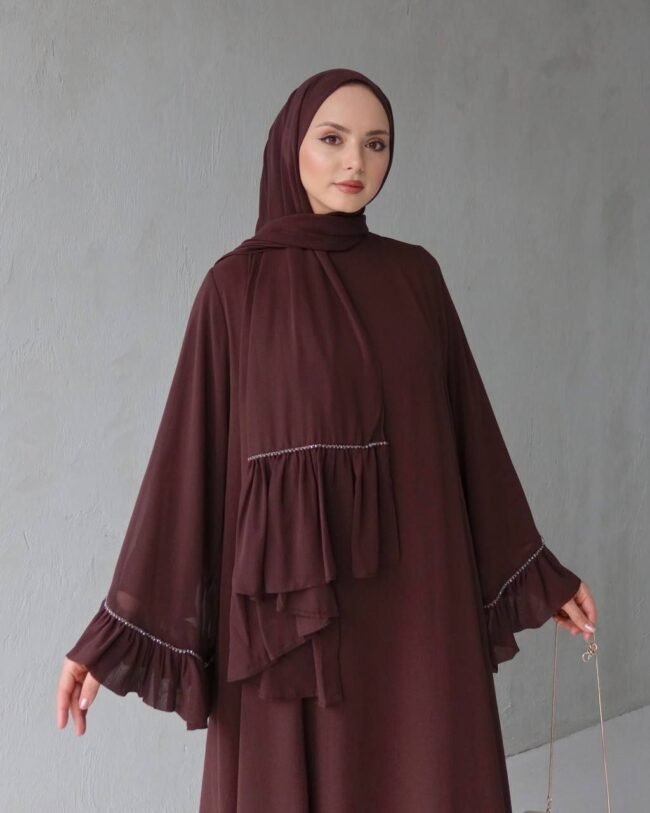 عباية شيفون طبقتين بتصميم جديد كلياً❤️