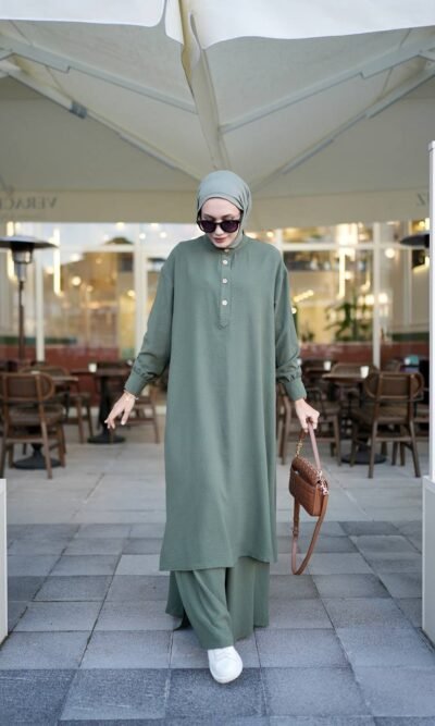 طقم ايروبين صيفي بقميص طويل وبنطلون واسع