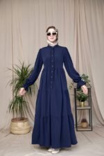 فستان استرا بخط ازرار وسطي محاط بالدانتيل