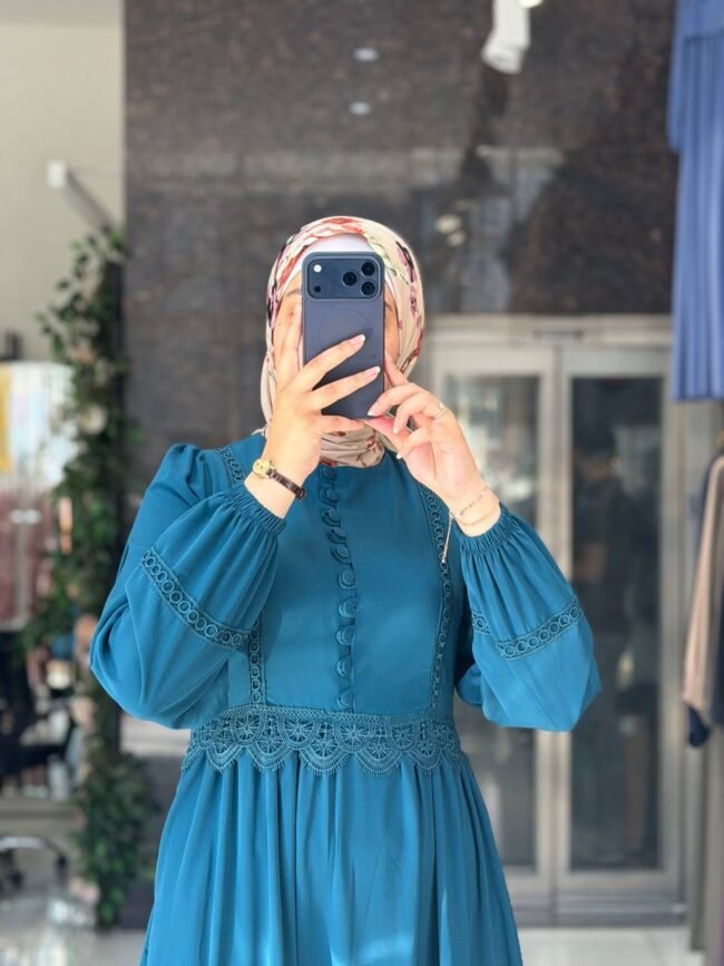 فستان مدينه صيفي بدانتيل لطيف