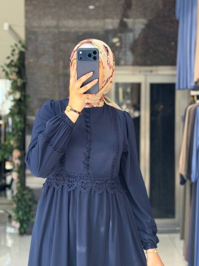 فستان مدينه صيفي بدانتيل لطيف