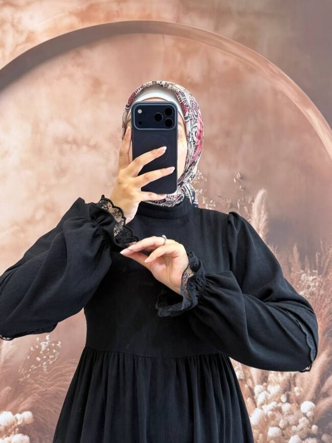فستان شانيلا راقي بألوان فخمة ودافئة
